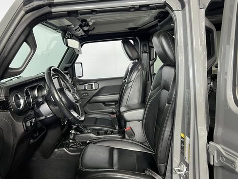 Certified 2022 Jeep Wrangler Unlimited Sahara w/ LED Lighting Group image 21