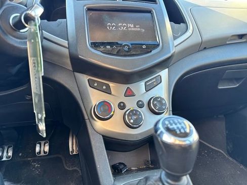 Used 2013 Chevrolet Sonic LT image 19