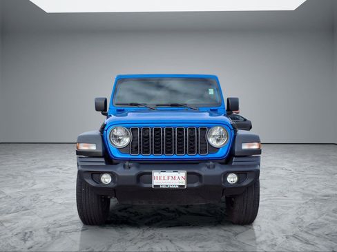 Used 2025 Jeep Wrangler Sport image 2