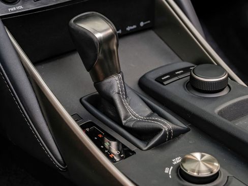 Used 2018 Lexus IS 300 300 image 27