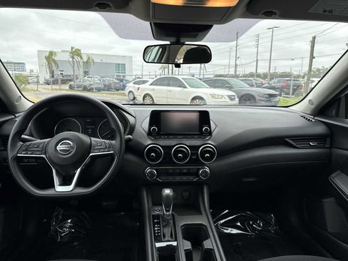 Used 2023 Nissan Sentra S image 14