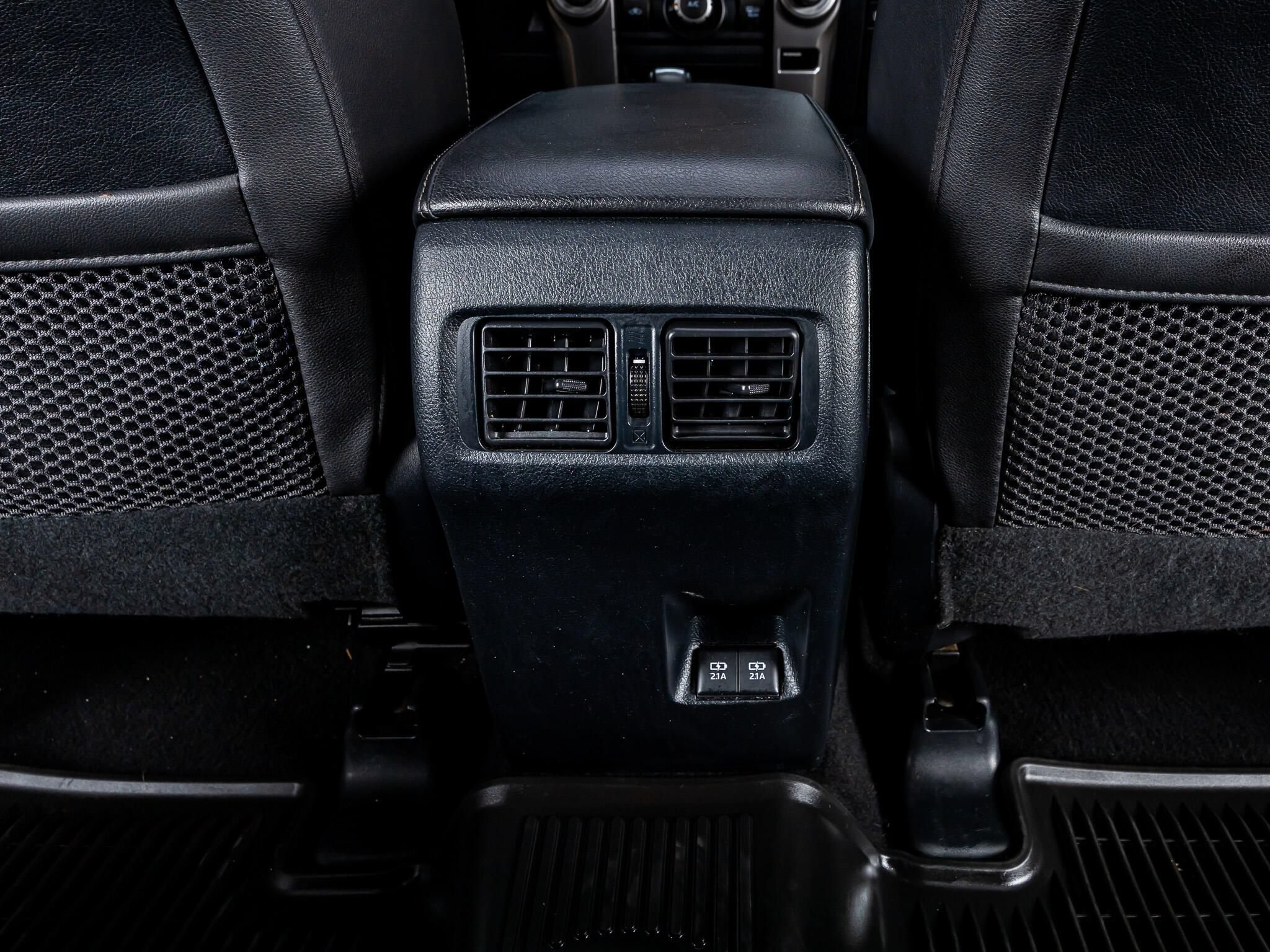 Used 2022 Toyota 4Runner SR5 Premium w/ Moonroof Package RWD image 28