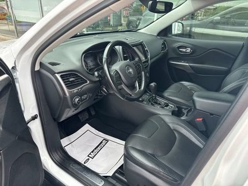 Used 2019 Jeep Cherokee Limited AWD/4WD image 13