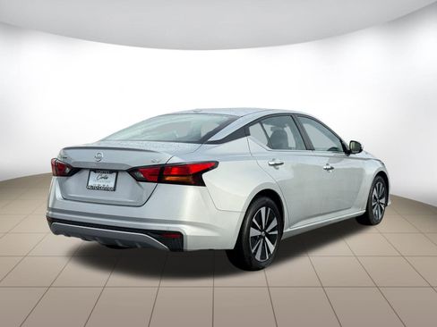 Used 2022 Nissan Altima 2.5 SV image 7