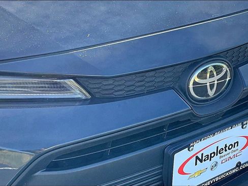 Used 2023 Toyota Corolla LE image 28