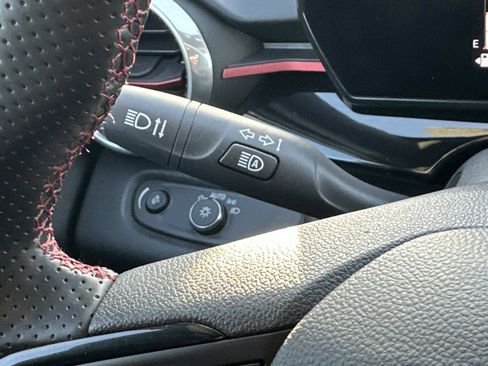 Certified 2024 Chevrolet Trax RS w/ Driver Confidence Package image 24