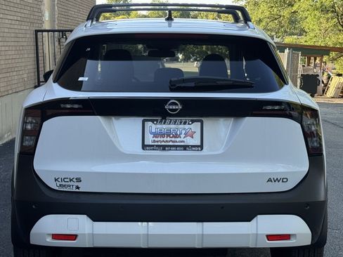 New 2026 Nissan Kicks SV w/ Cold Weather Package AWD/4WD image 18