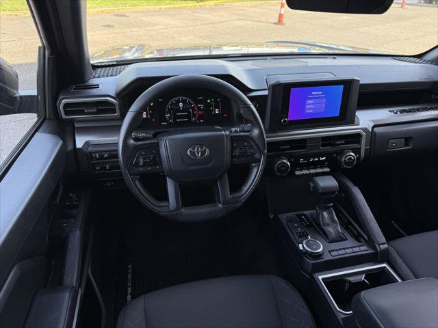 Certified 2024 Toyota Tacoma SR5 AWD/4WD image 16