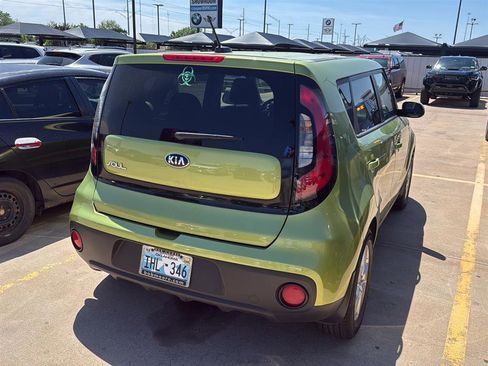 Used 2018 Kia Soul FWD image 7