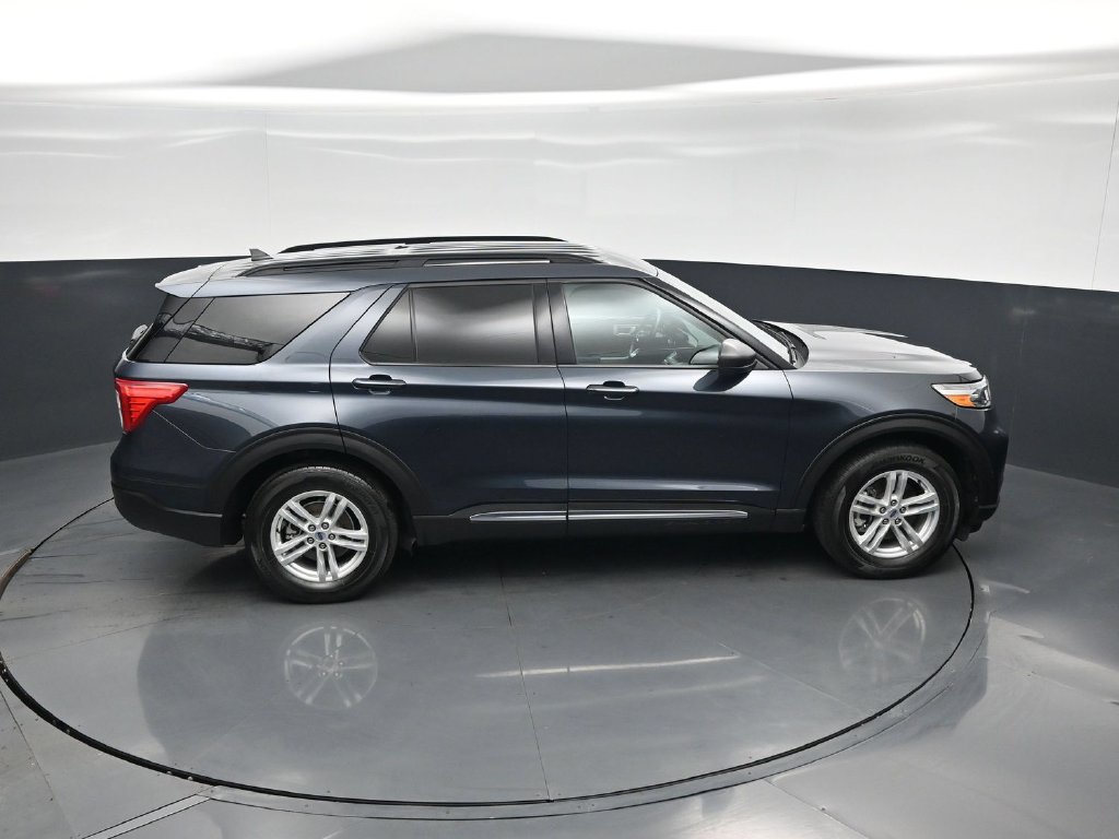 Used 2023 Ford Explorer XLT RWD image 38