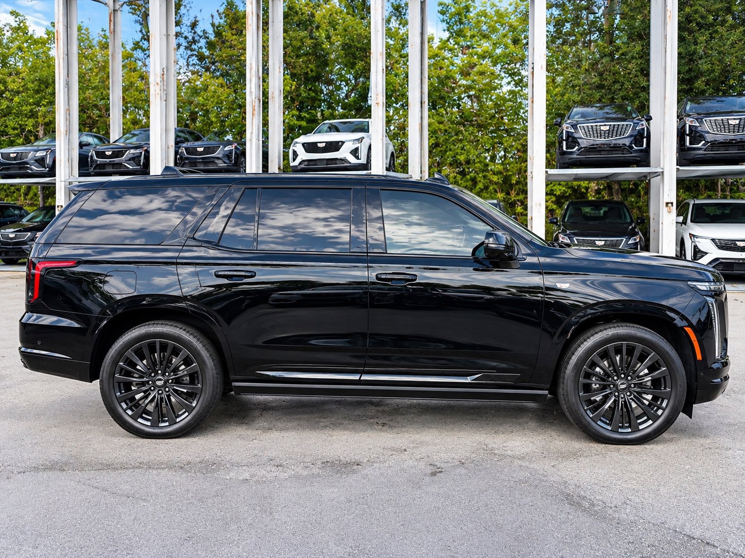 Used 2026 Cadillac Escalade Platinum Sport AWD/4WD image 9