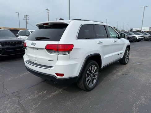 Used 2018 Jeep Grand Cherokee Limited w/ Luxury Group II AWD/4WD image 3