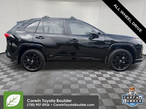 Used 2024 Toyota RAV4 SE w/ Convenience Package AWD/4WD image 9