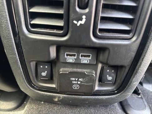 Used 2023 Dodge Durango GT AWD/4WD image 11
