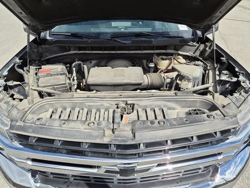 Used 2021 Chevrolet Silverado 1500 LT AWD/4WD image 24