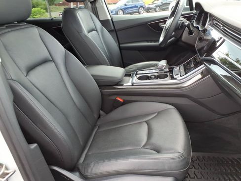 Used 2023 Audi Q7 3.0T Premium Plus w/ Premium Plus Package AWD/4WD image 24
