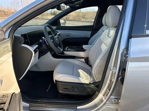 New 2025 Hyundai Tucson Limited AWD/4WD image 10