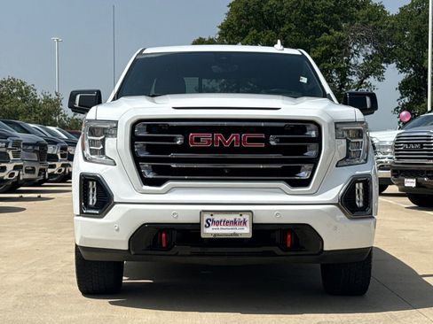 Used 2021 GMC Sierra 1500 AT4 w/ AT4 Value Package AWD/4WD image 2