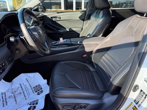 Used 2019 Toyota Avalon Touring w/ All Weather Liner Package image 16