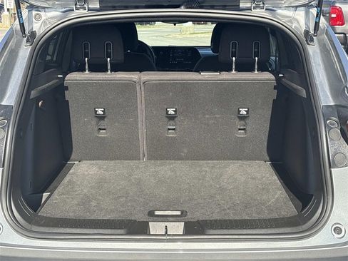 Used 2024 Chevrolet Trax RS w/ Driver Confidence Package image 17