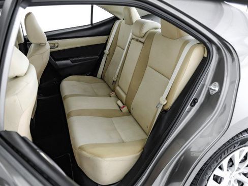 Used 2017 Toyota Corolla LE image 41