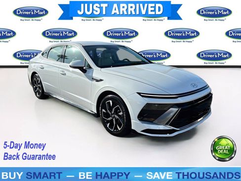 Used 2025 Hyundai Sonata SEL FWD image 1