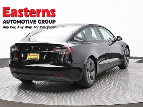 Used 2021 Tesla Model 3 Standard Range Plus RWD image 5
