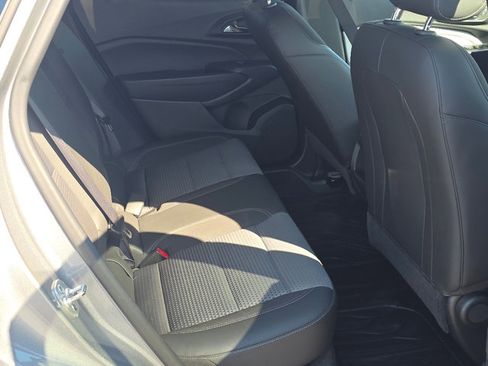 Certified 2025 Chevrolet Trax LT w/ Driver Confidence Package image 23