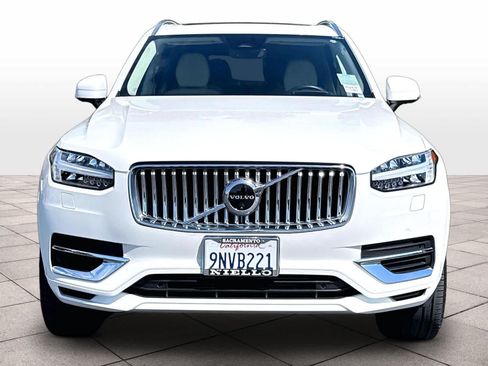 Used 2024 Volvo XC90 T8 Ultimate w/ Protection Package Premier AWD/4WD image 3