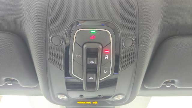 Used 2024 Audi Q8 e-tron Prestige AWD/4WD image 74