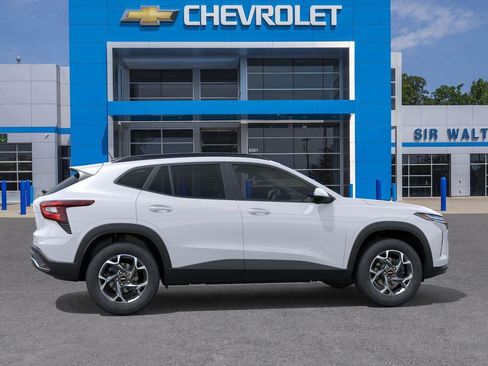 New 2026 Chevrolet Trax LT image 5