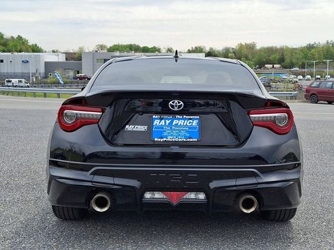 Used 2019 Toyota 86 TRD SE RWD image 5