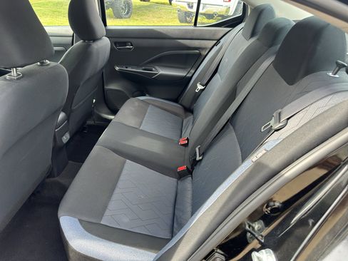 Used 2025 Nissan Versa SV FWD image 13