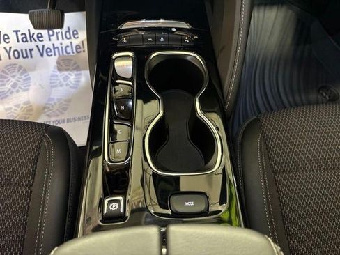Used 2023 Buick Envision Preferred FWD image 18