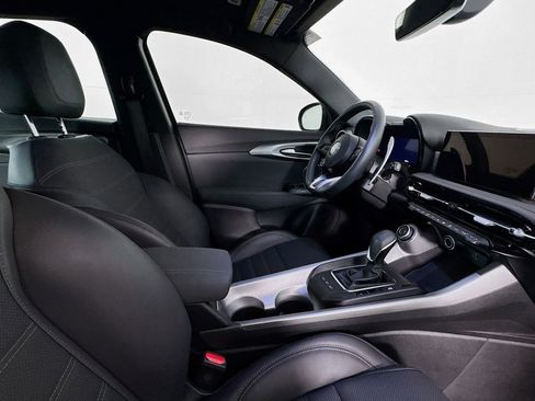 Used 2024 Alfa Romeo Tonale Veloce image 49