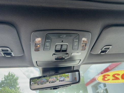 Certified 2023 Toyota Sienna Platinum AWD/4WD image 13