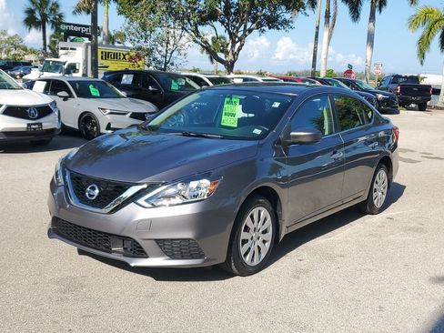 Used 2019 Nissan Sentra S w/ Exterior Package FWD image 8