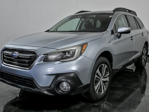 Used 2018 Subaru Outback 2.5i Limited AWD/4WD image 5