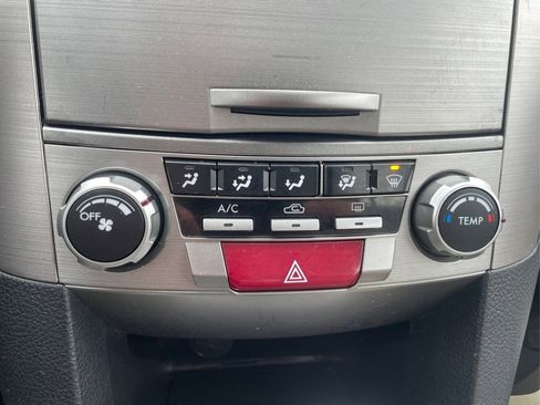 Used 2014 Subaru Legacy 2.5i Premium image 25