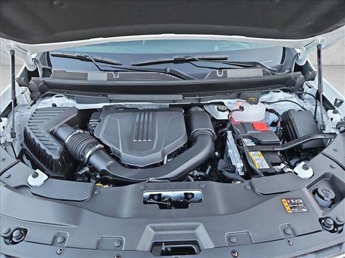 New 2026 Chevrolet Traverse LT w/ Driver Confidence Package FWD image 17