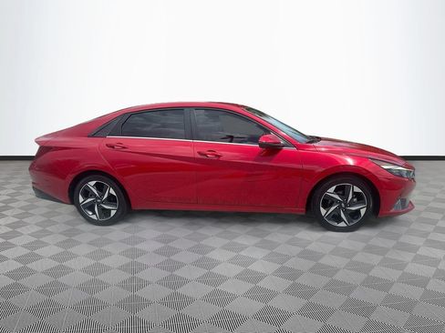 Used 2022 Hyundai Elantra Limited FWD image 5