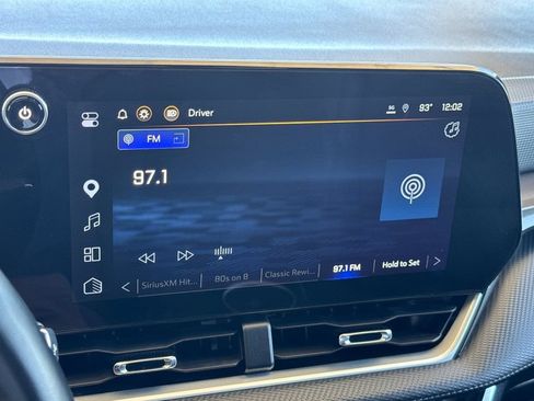 Used 2025 Chevrolet Equinox LT w/ Convenience Package II FWD image 20