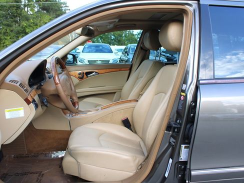 Used 2008 Mercedes-Benz E 350 4MATIC Wagon image 13