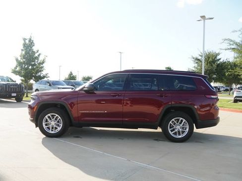 Used 2025 Jeep Grand Cherokee L Laredo AWD/4WD image 6