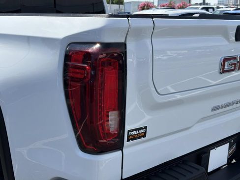 Used 2024 GMC Sierra 1500 AT4X AWD/4WD image 11