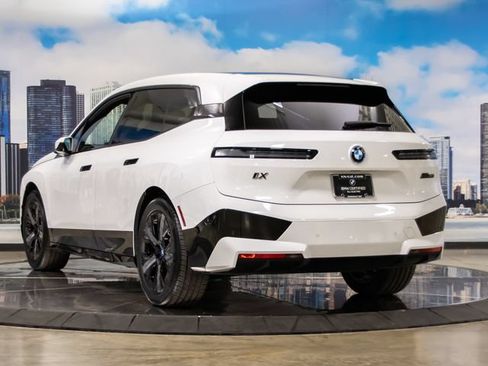 Used 2024 BMW iX M60 AWD/4WD image 7