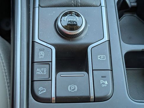 Used 2023 Kia Sorento EX w/ Panoramic Sunroof Package FWD image 23