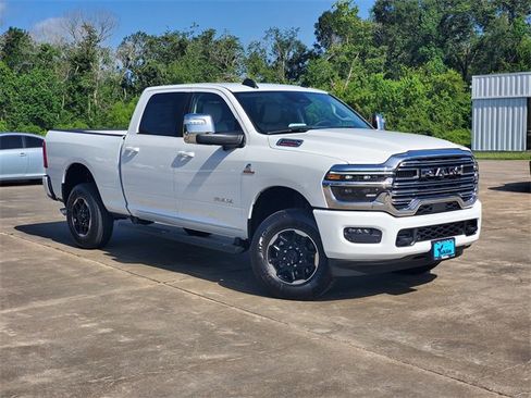 New 2025 RAM 2500 Laramie image 31