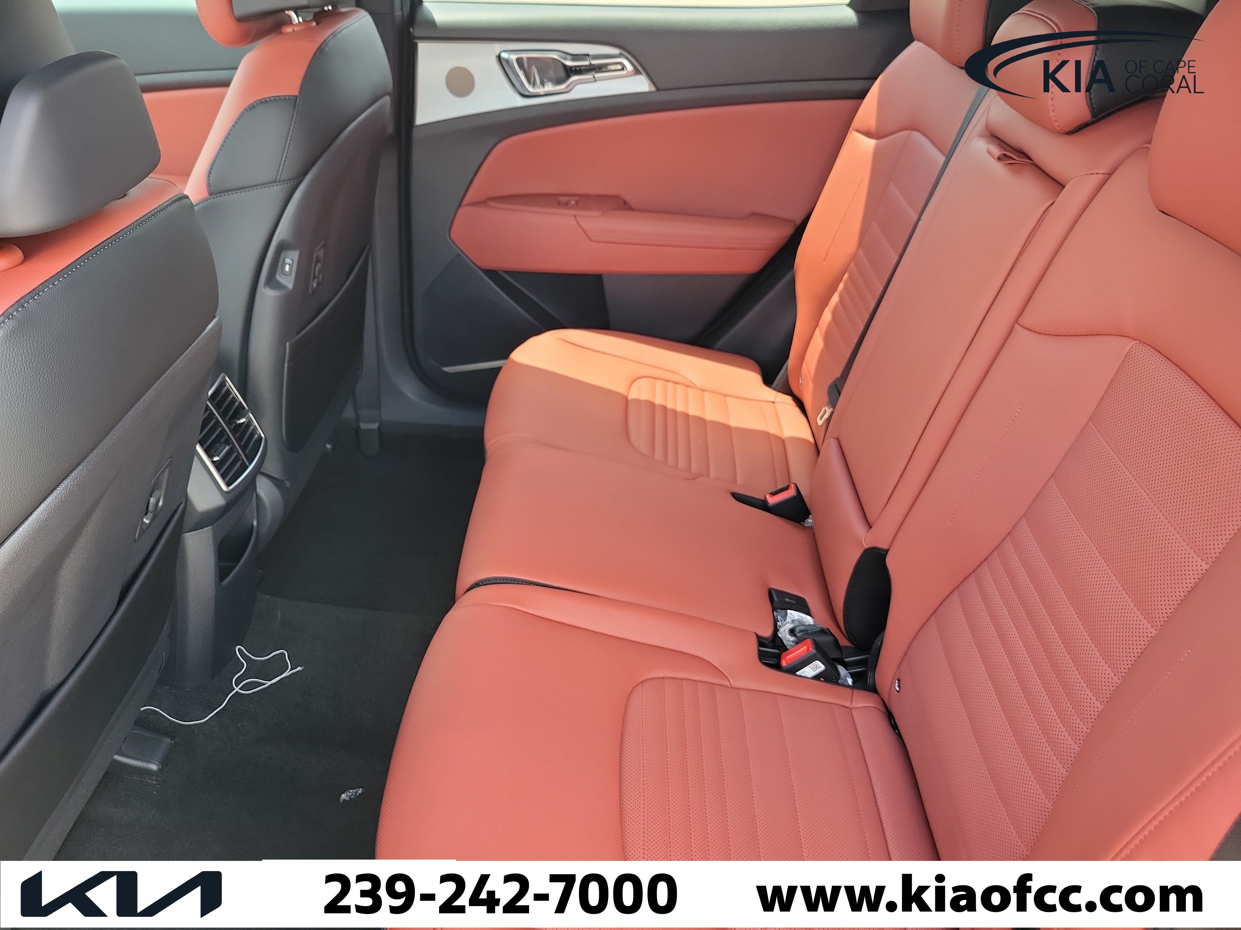 New 2027 Kia Sportage SX FWD image 13