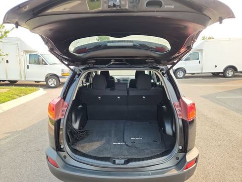 Used 2013 Toyota RAV4 XLE AWD/4WD image 29